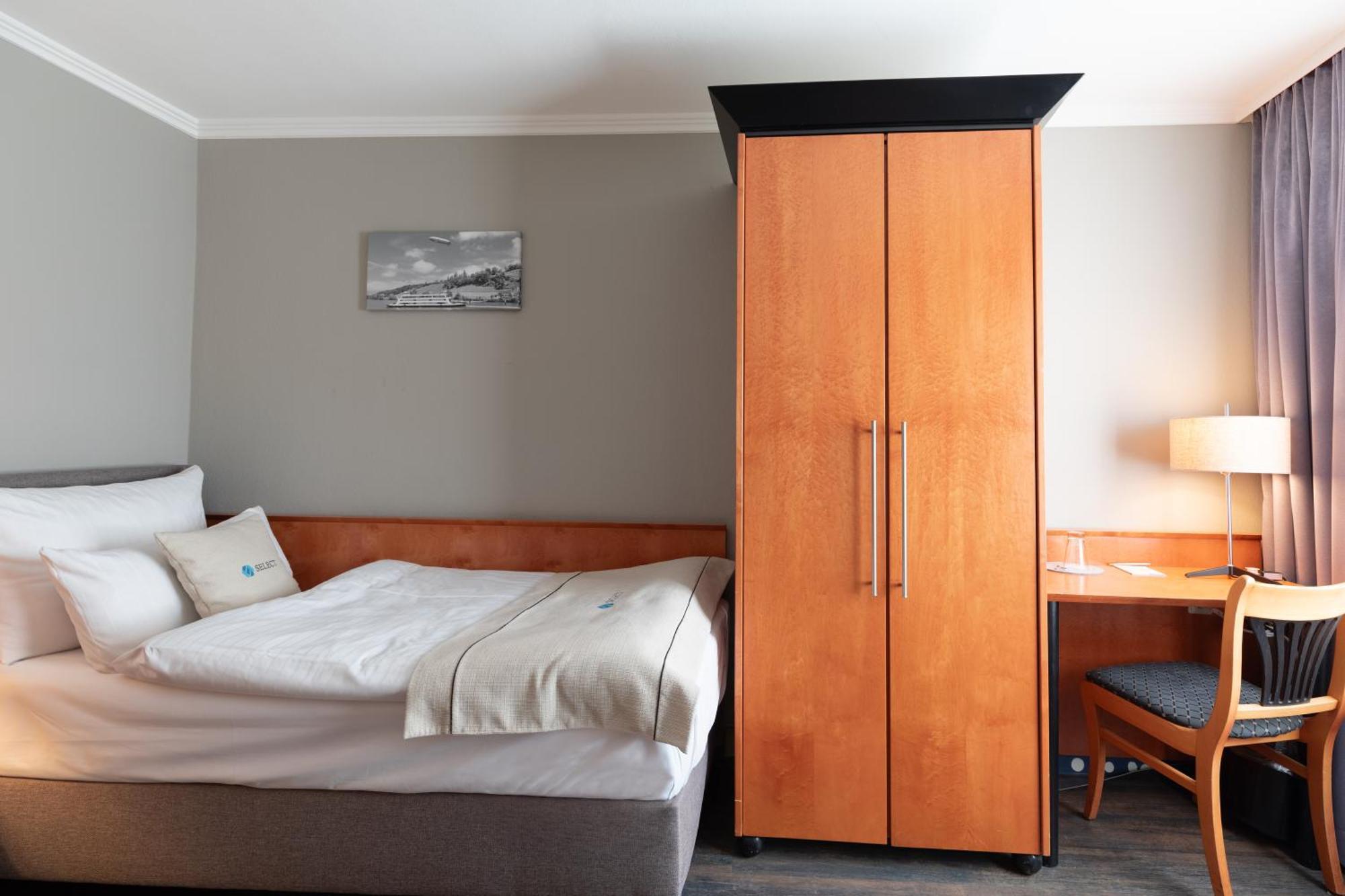 Select Hotel Friedrichshafen Luaran gambar