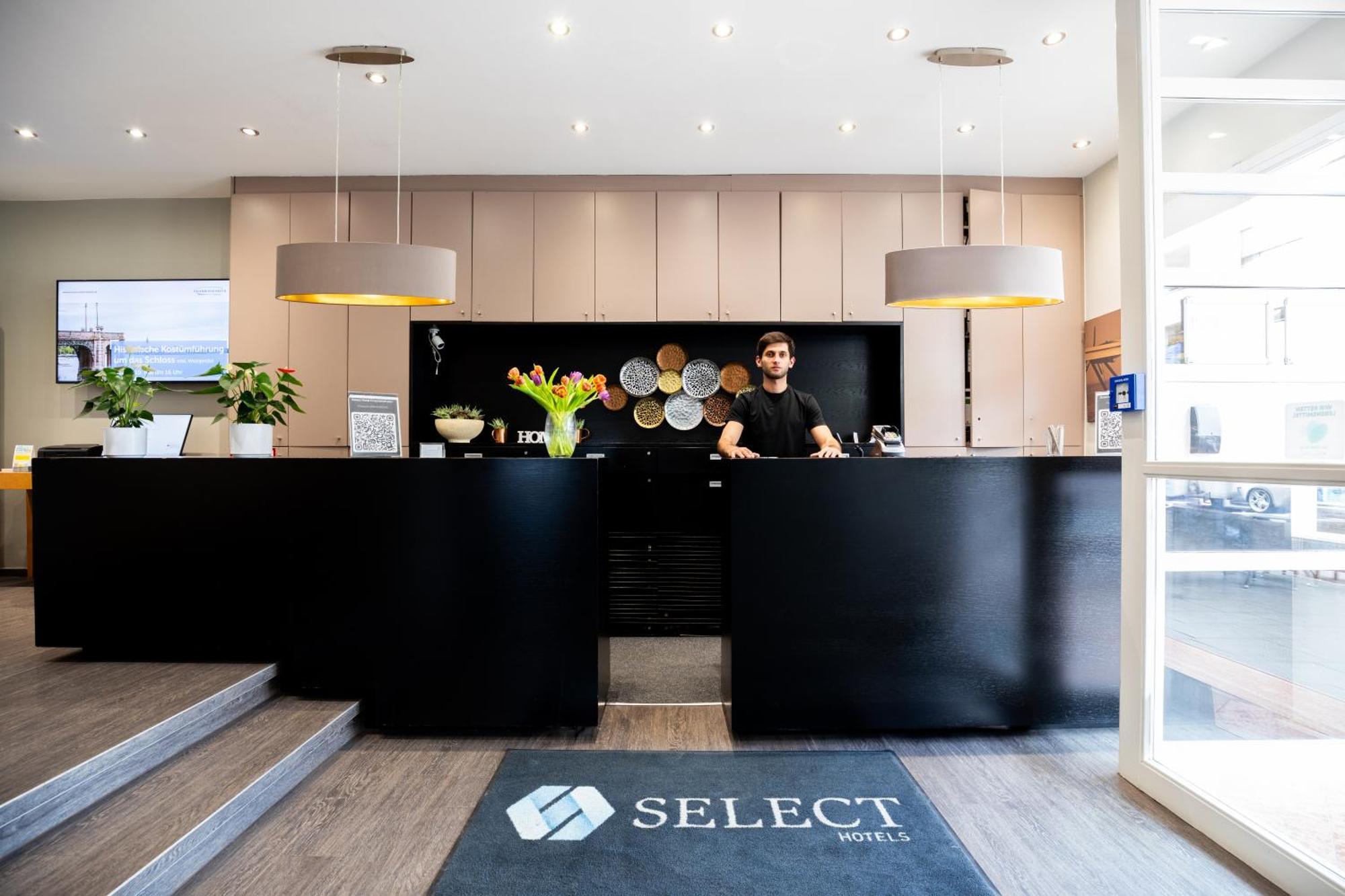 Select Hotel Friedrichshafen Luaran gambar